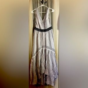 BCBG NEVER WORN - NWT - Black and White Vertical Stripes Dress Size 4